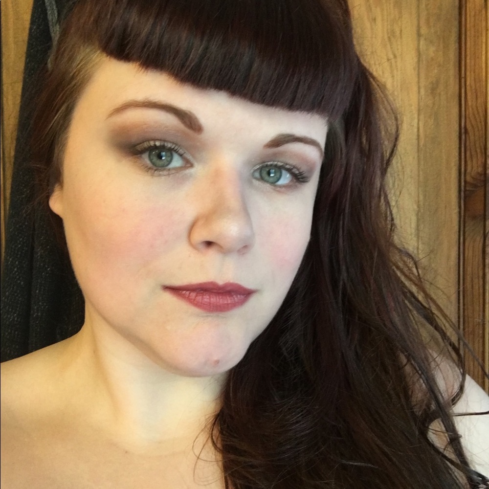 Meet your Posher, Lindsey